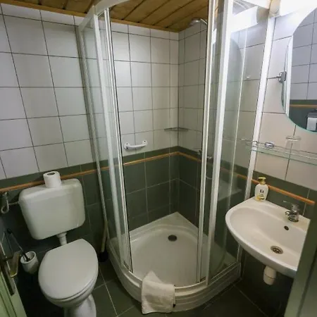 לינה וארוחת בוקר Wenckheim Vadaszhaz